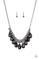 Fashionista flair - black