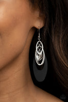 Ambitious allure -black