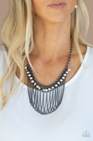 Flaunt your fringe -black