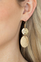 Grounded glamour -gold