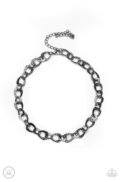 Urban safari -black